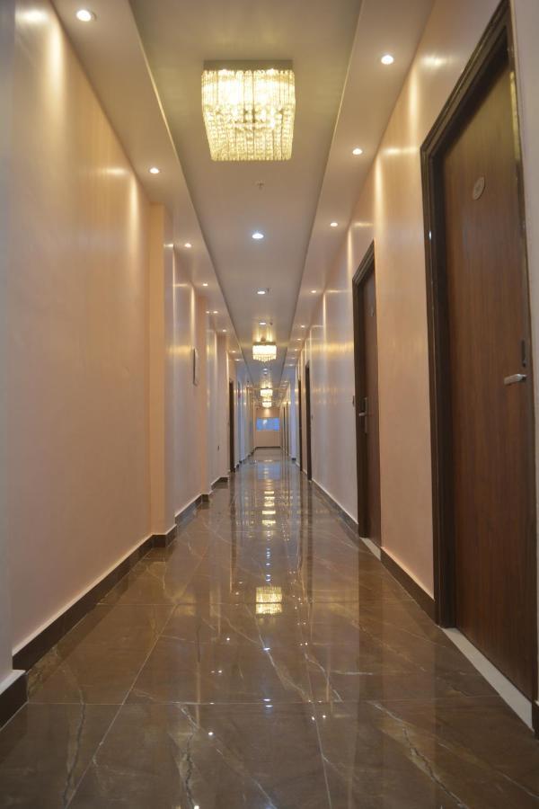 Maharaja Hotel & Banquet Darbhanga Екстер'єр фото